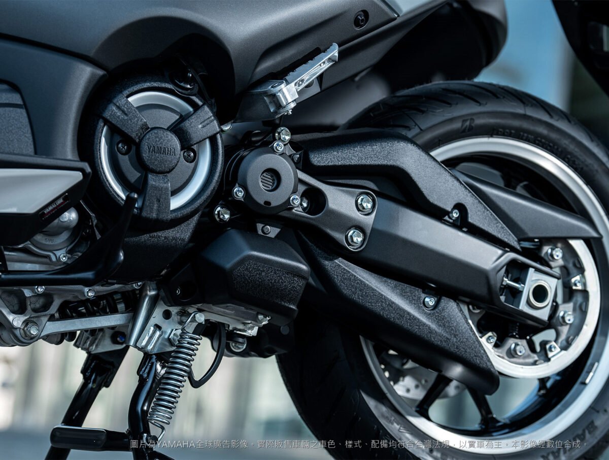 TMAX Tech MAX 562cc 並列雙缸引擎