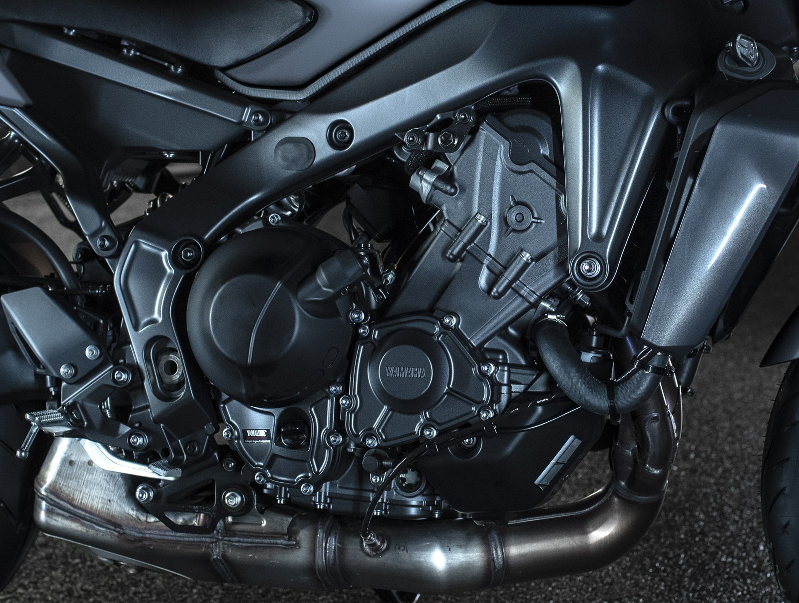 YAMAHA MT-09 890c.c. CP3 三缸引擎